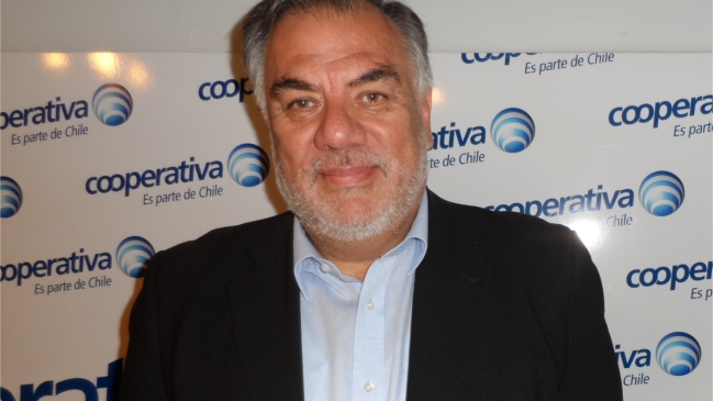 Andrade y caso de Cheyre: Le puedo creer, pero debió hacer algo