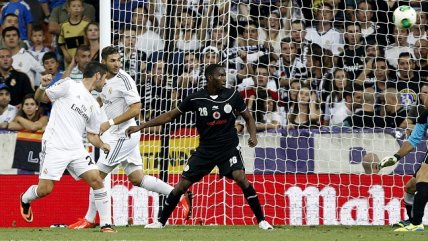 La holgada victoria de Real Madrid en el Trofeo "Santiago Bernabéu" con gol de Raúl incluido