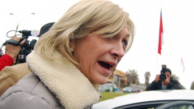 Matthei quiere debate televisado sólo entre ella y Michelle Bachelet