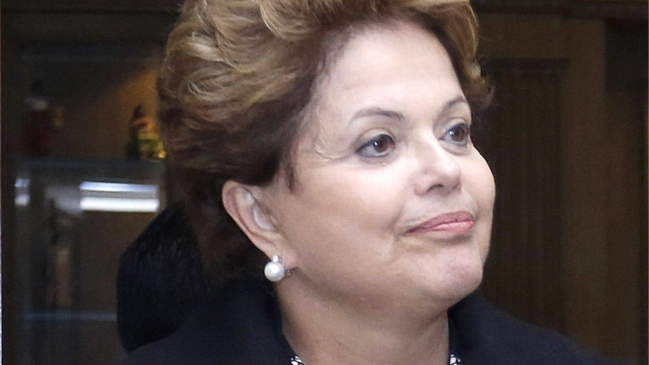 Rousseff burló seguridad y paseó en moto por Brasilia