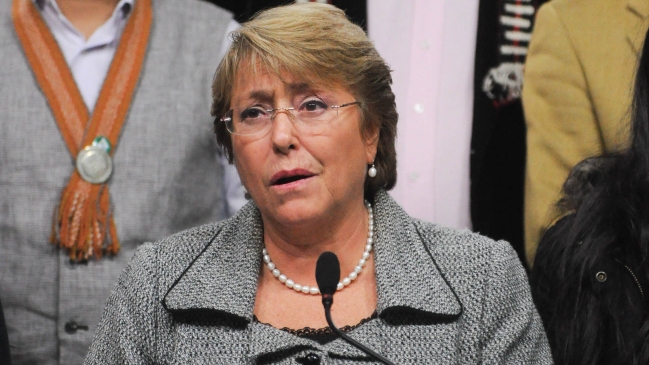 Bachelet apuntó a la prevención para combatir la delincuencia