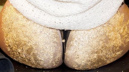   Lady Gaga posó mostrando su trasero para Terry Richardson 