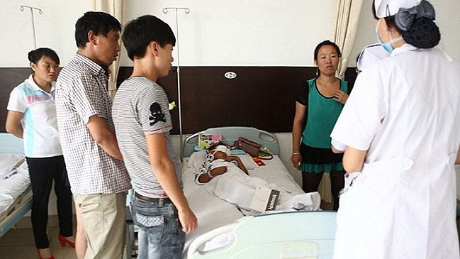 Policía china investiga ataque en el que le sacaron los ojos a un niño