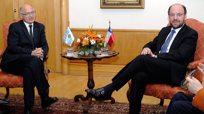 Canciller Moreno ante caso LAN: No queremos discriminación