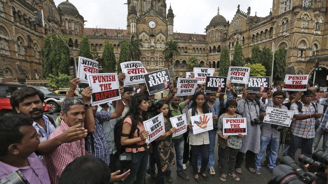 Violadores no reducirán sus penas al casarse con víctimas en India