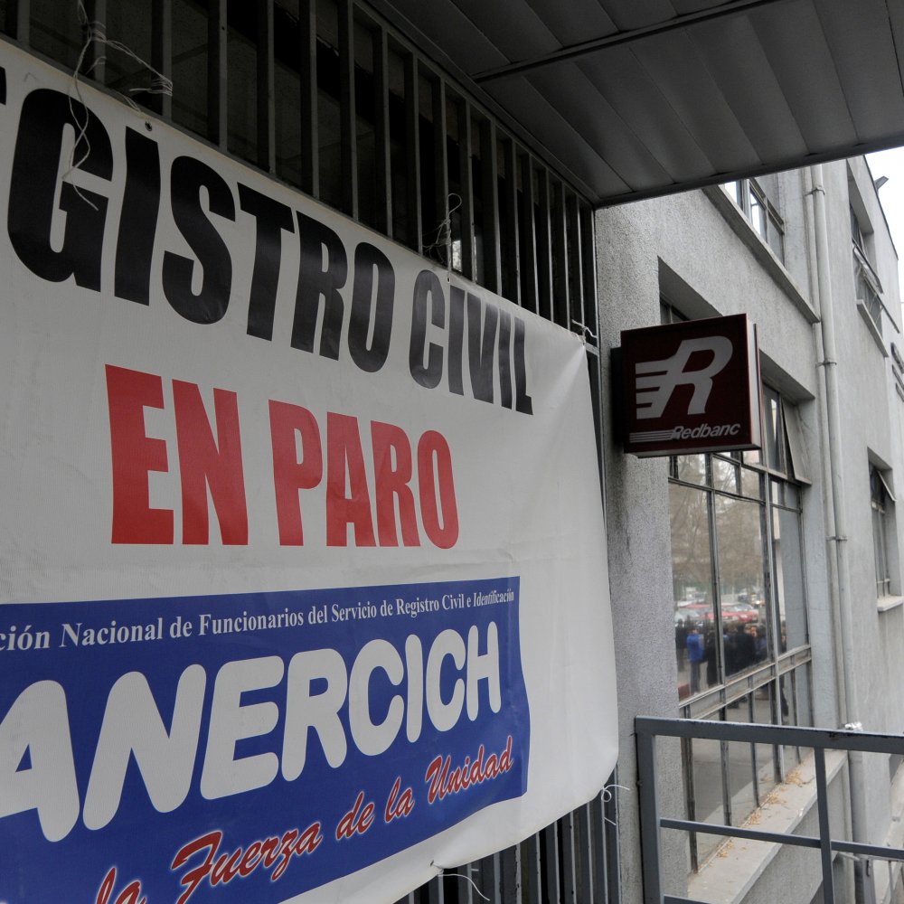 Funcionarios del Registro Civil iniciaron nuevo paro