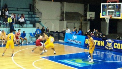 Ligas del baloncesto chileno viven un fin de semana clave