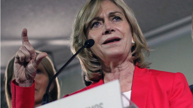 Matthei: Se deben sacar lecciones para que nunca más se violen los DD.HH.