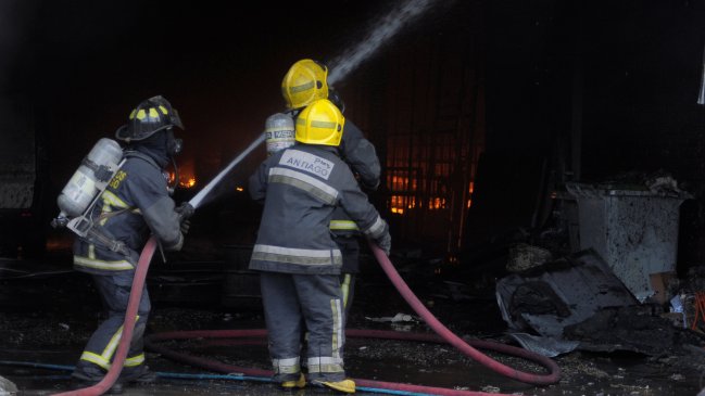 Incendio dejó dos menores muertos en Concepción