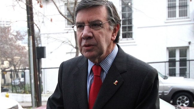 Lavín y encuesta CEP: La distancia entre Bachelet y Matthei es de 10 a 12 puntos