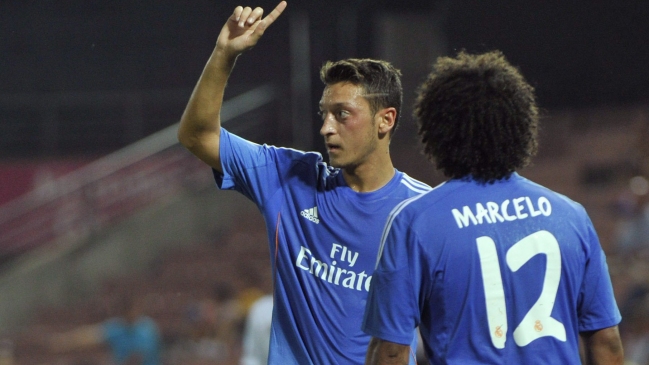 Ozil atribuyó su partida a la 