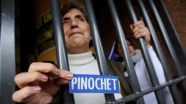 Los que todavía defienden a Pinochet en Chile