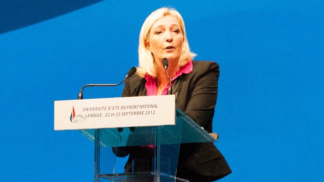 Hija de Le Pen será investigada por 
