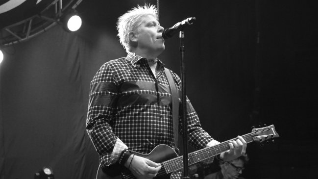 The Offspring revivió el punk de los 90's en Santiago