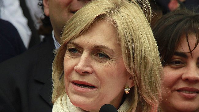 Comando de Matthei insiste en rechazar debates televisivos de nueve candidatos