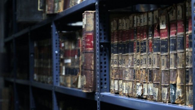 PDI investiga desaparición de 1.080 libros en la Biblioteca Nacional