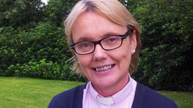 Iglesia de Irlanda nombró a primera obispa de su historia