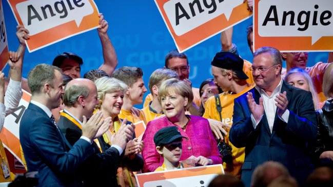 Merkel y Steinbrück realizan últimas actividades antes de elecciones de este domingo en Alemania