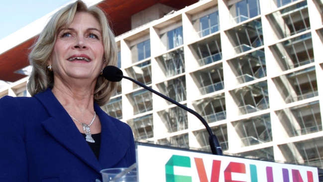 Paul Fontaine puso en duda su continuidad en el equipo de Evelyn Matthei