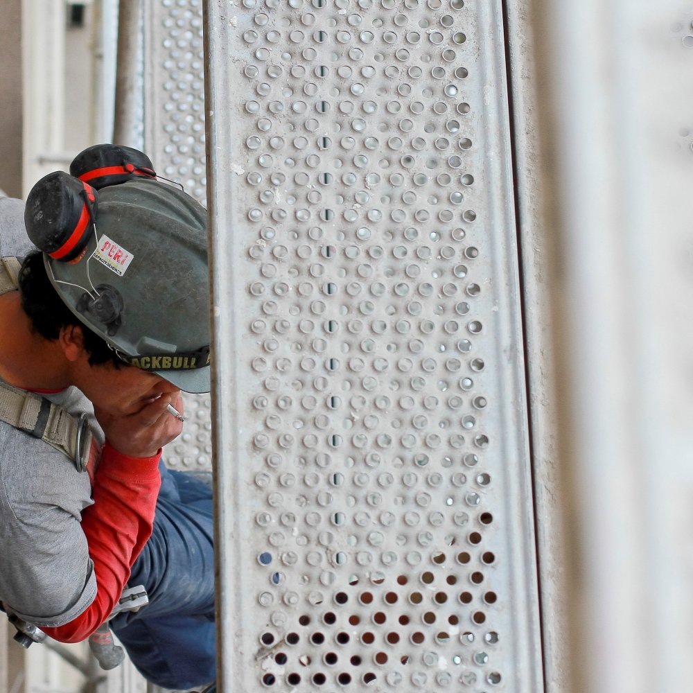 Sueldos de los hombres superan en 17 por ciento al que reciben las mujeres