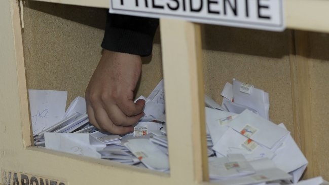 Archi espera respuesta de comandos para debate presidencial