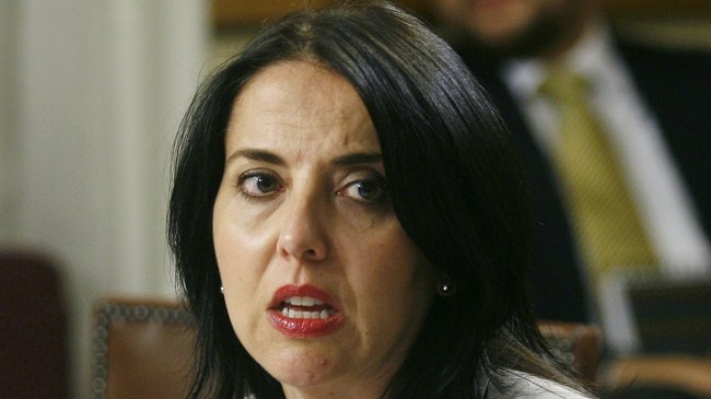 Paro en Registro Civil vive día clave en medio de cuestionamientos a ministra de Justicia