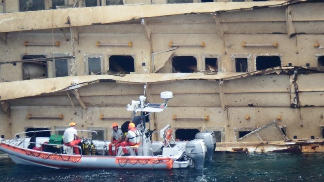 Encontraron restos en el casco del Costa Concordia