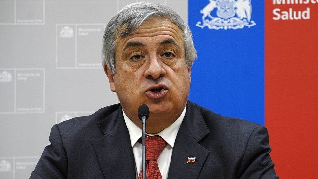 Colegio Médico solicitó al Presidente Piñera la salida de Mañalich