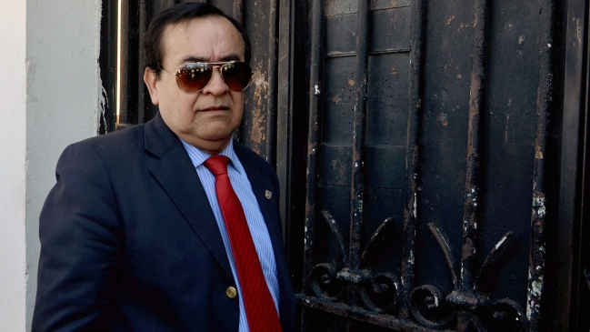 Abogado de Manuel Contreras responsabilizó a Piñera por suicidio de Odlanier Mena