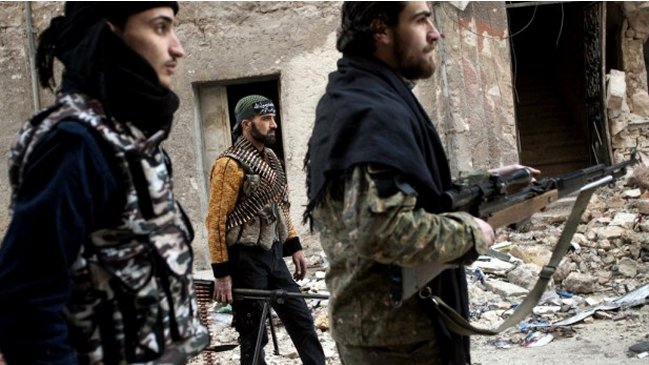 Bombardeo en el norte de Siria mató al menos a 14 personas