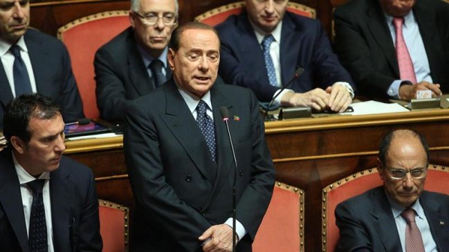 Berlusconi decidió respaldar al nuevo gobierno de coalición italiano