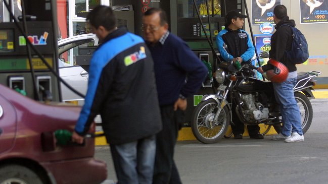 ENAP: Bencinas bajarán hasta 12 pesos este jueves