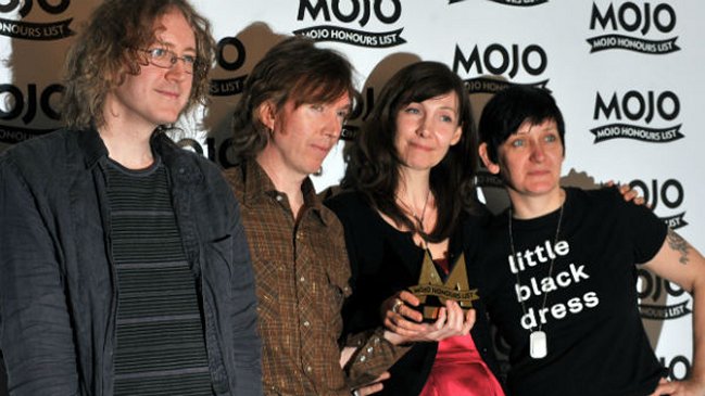 Líder de My Bloody Valentine dice que el britpop fue una conspiración gubernamental