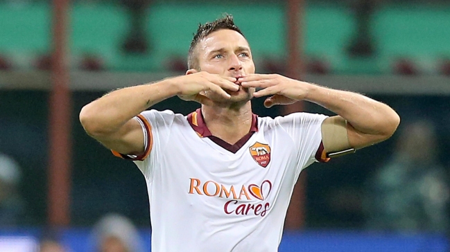 DT de Italia se abrió a nominar al veterano Francesco Totti