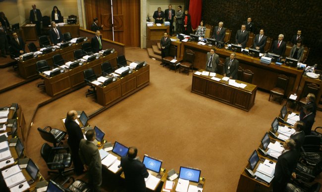 Senadores dispondrán de 1,5 millones mensuales adicionales en 2014