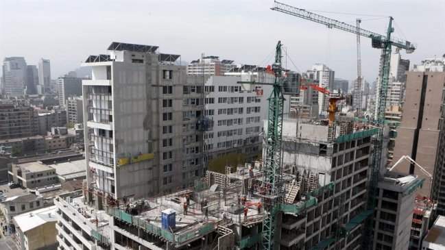 Venta de viviendas en Santiago cayó entre enero y agosto