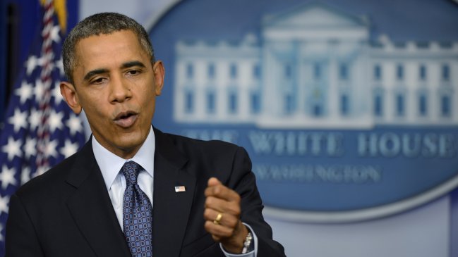 Obama firmó ley para retomar pagos a familiares de militares fallecidos