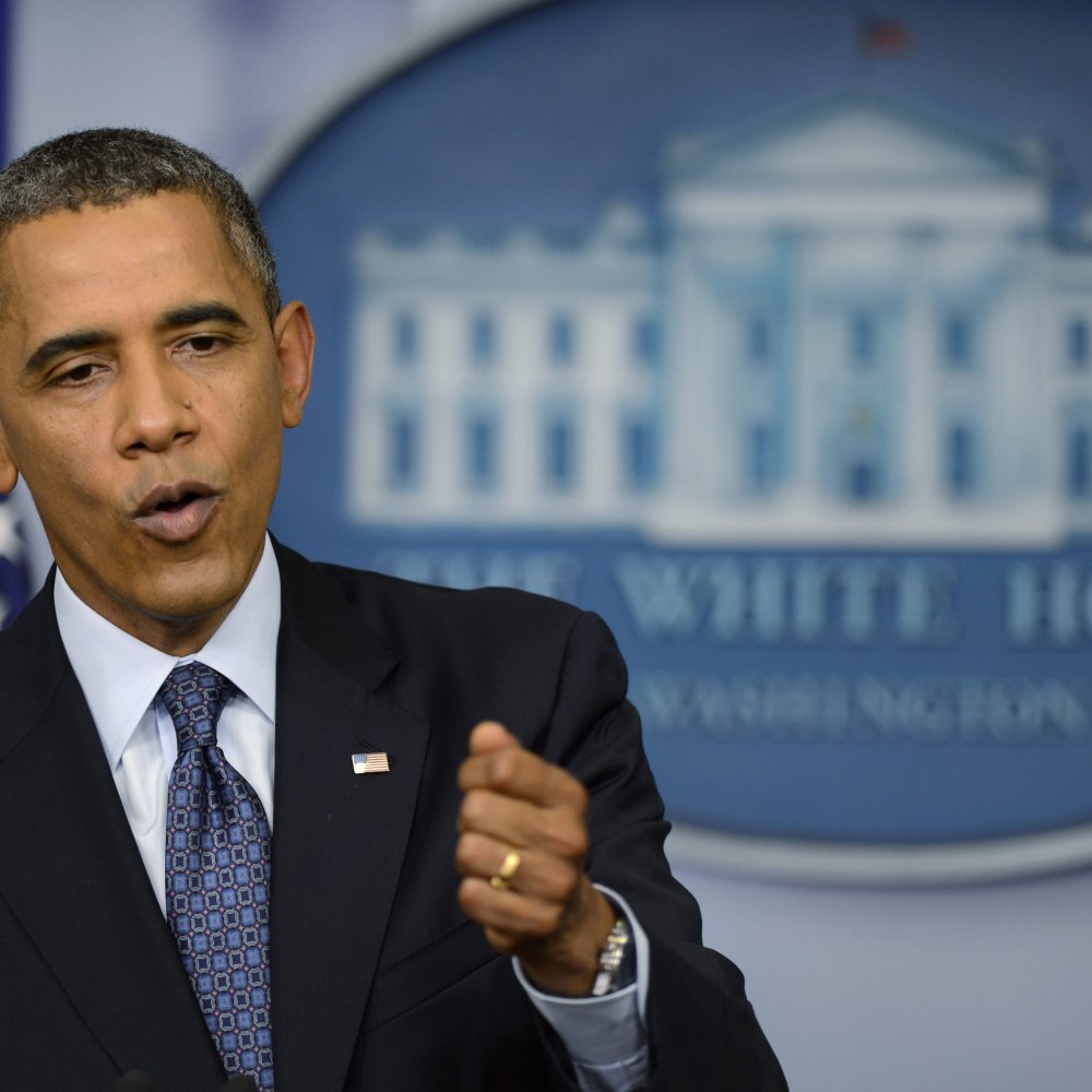 Obama firmó ley para retomar pagos a familiares de militares fallecidos