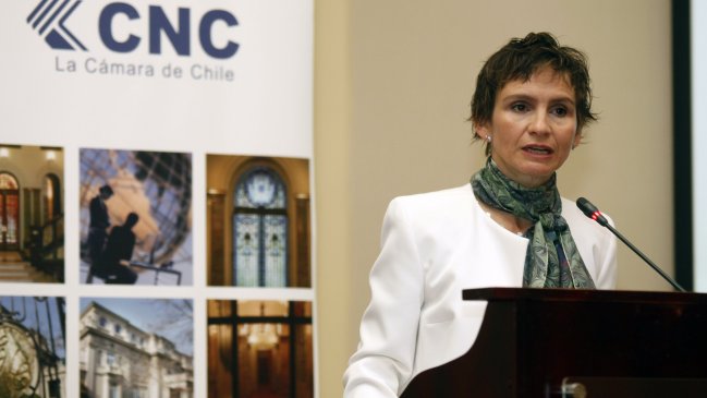 Alcaldesa Tohá llamó a colaborar con la descongestión de Santiago