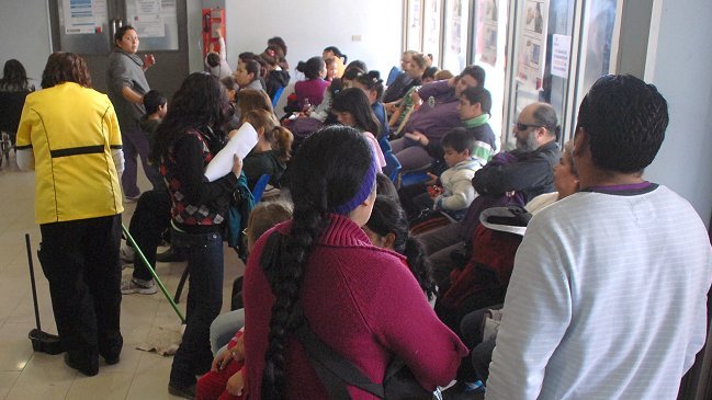 Médico cumplió turno de 72 horas en Linares