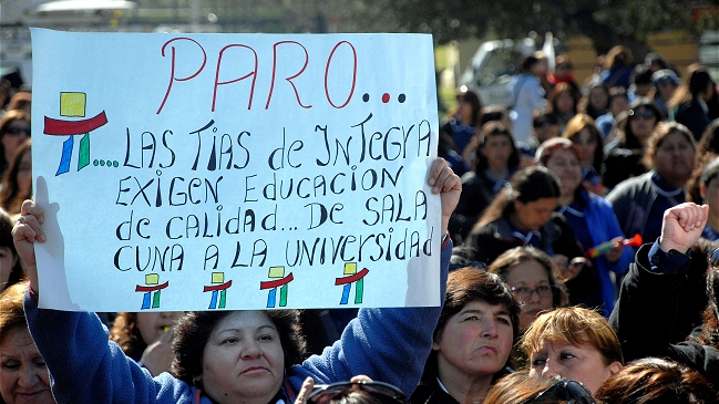 Trabajadoras de la Fundación Integra evalúan marchar con los niños que atienden
