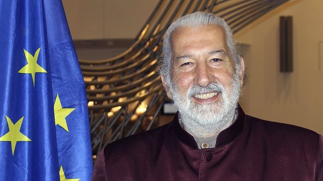Alfredo Sfeir dio a conocer su programa en el Parlamento Europeo