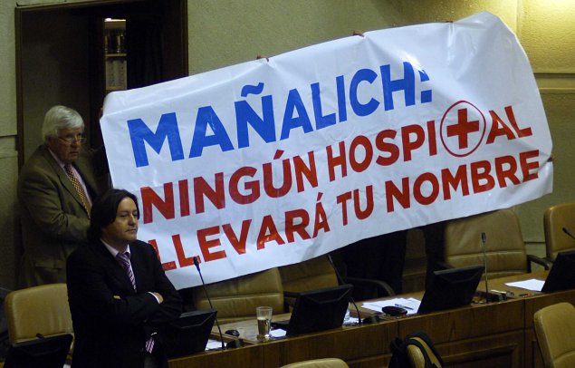 Jaime Mañalich fue interpelado en tensa sesión en la Cámara de Diputados