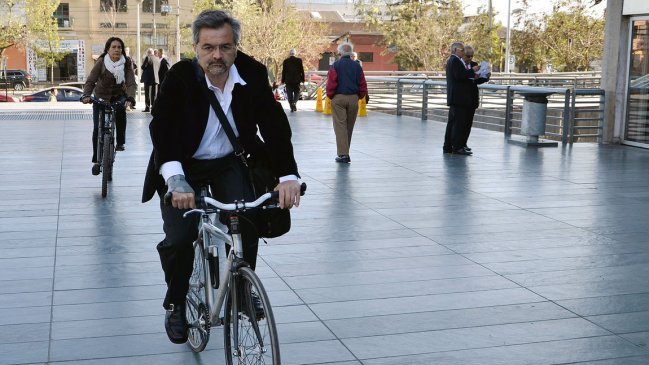 Luis Mariano Rendón comenzó con charlas acordadas en el Paseo Ahumada