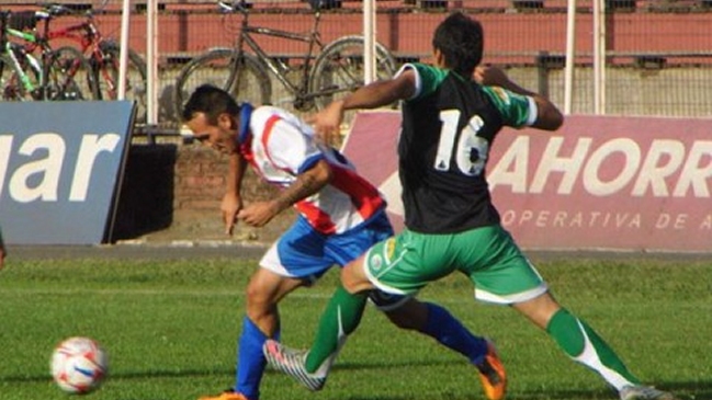 Puerto Montt perdió el invicto, pero sigue liderando la Segunda División