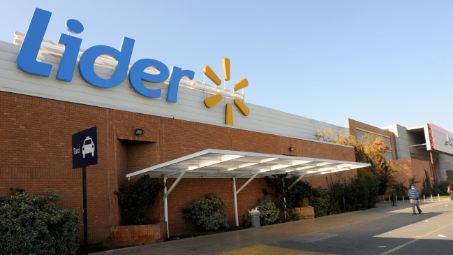 Delincuentes robaron 94 millones en supermercados de San Bernardo y Maipú