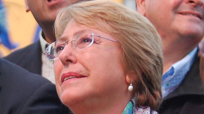 Acto conmemorativo del 27-F revive denuncias de intervencionismo