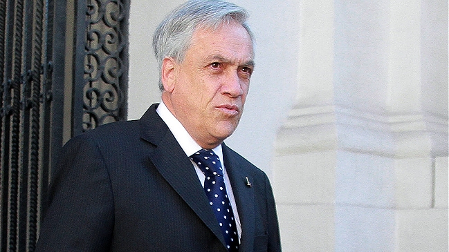 Avioneta desaparecida: Piñera se reunió con familiares