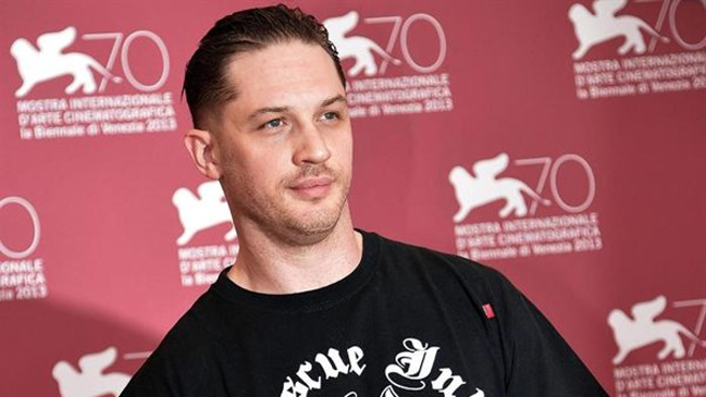 Tom Hardy será Elton John en la película biográfica