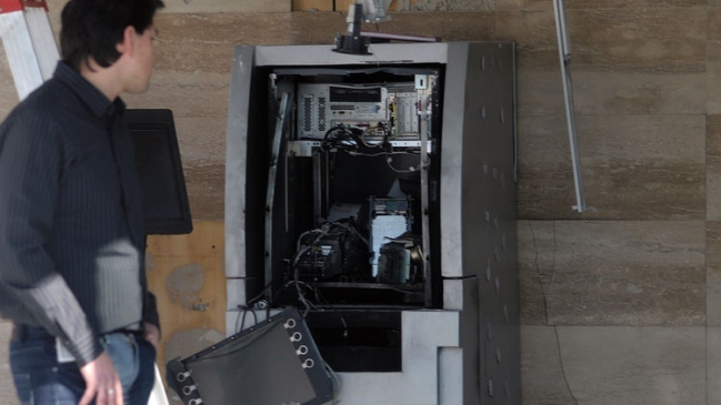 Delincuentes robaron cajero automático tras alunizaje en servicentro